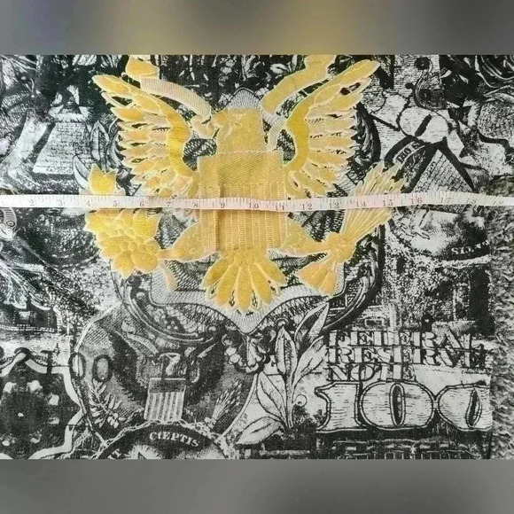 MEN'S GRAPHIC TEE SHIRT SIZE MED - Picture 5 of 6